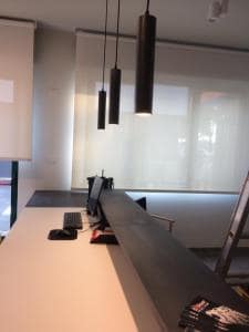 PARTICOLARE BANCONE NEGOZIO